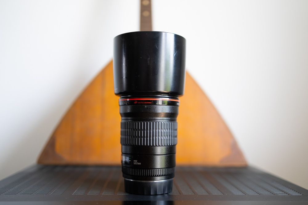 Canon EF 135 f2 plus filtr UV. Sample.