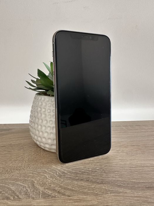 iPhone 11 pro 64gb