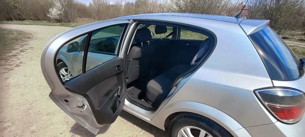 Продається Opel astra h 1.4 бензин