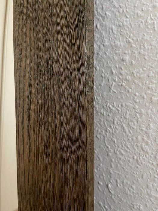 Зеркало дзеркало в дубовій рамі з масива