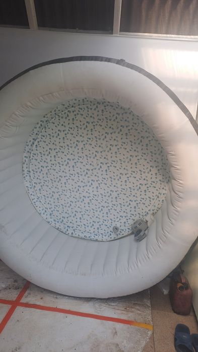 Jacuzzi  lay-z-spa