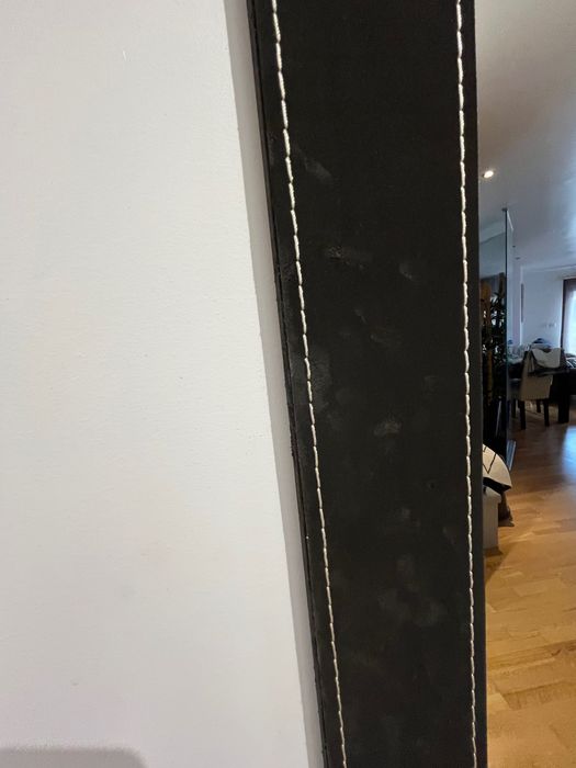 Espelho castanho do Ikea