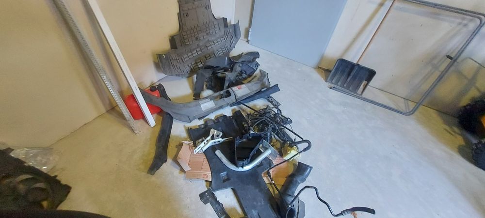 Pas przedni Audi Q7 4L 3.6l