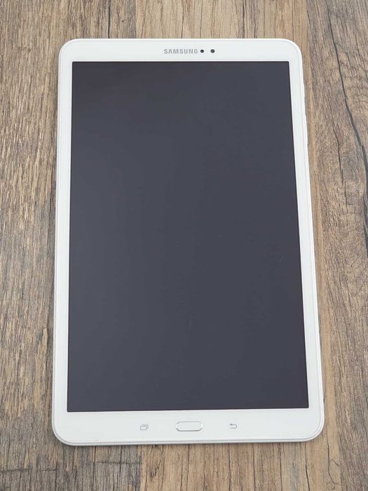 Tablet Samsung Galaxy Tab A 10.1 (2016) 2/16GB stand db gwarancja