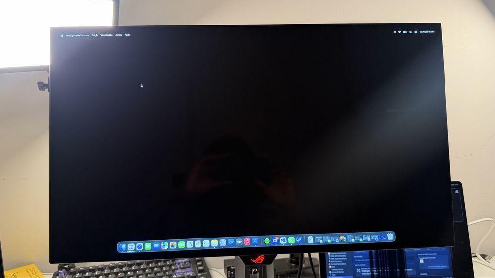 Monitor Asus Rog OLED 240 Hz