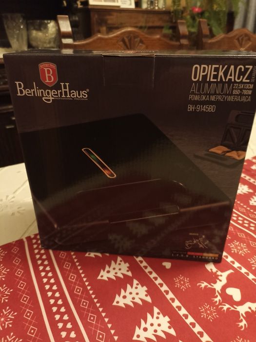 Opiekacz  toster Berlinger Haus 650-780W