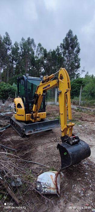 Komatsu MR26 Semi nova