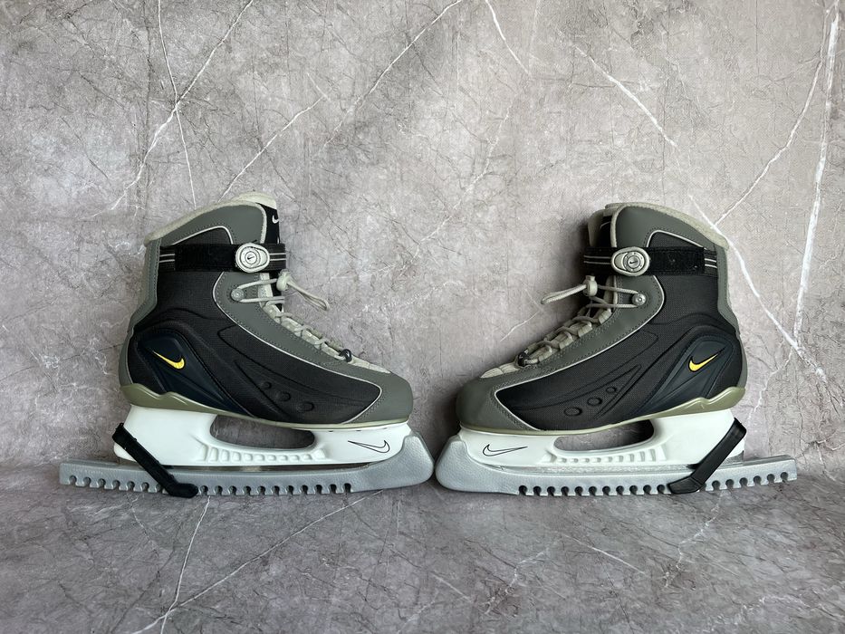 Nike коньки новые 42