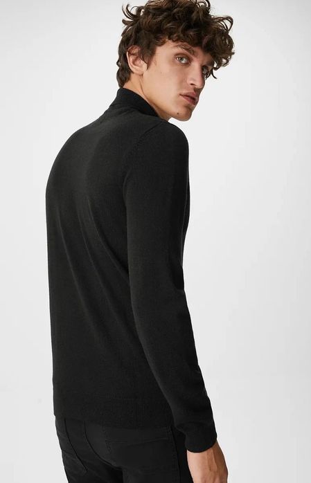 Новий гольф C&A. Розмір Л. Новорічний принт.