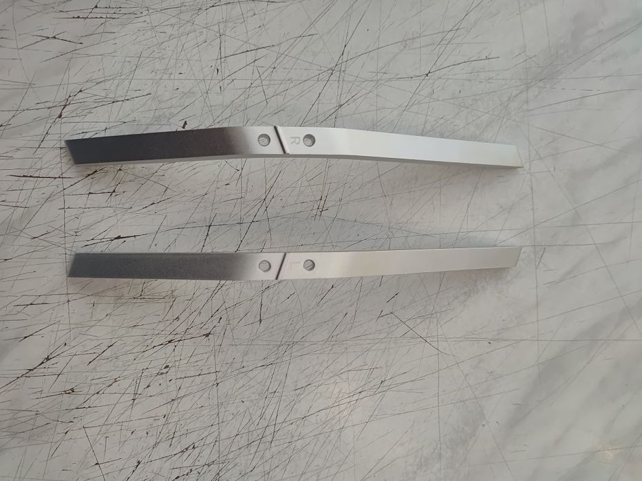 Nóżki Sharp 55BL2EA podstawa nogi + śruby