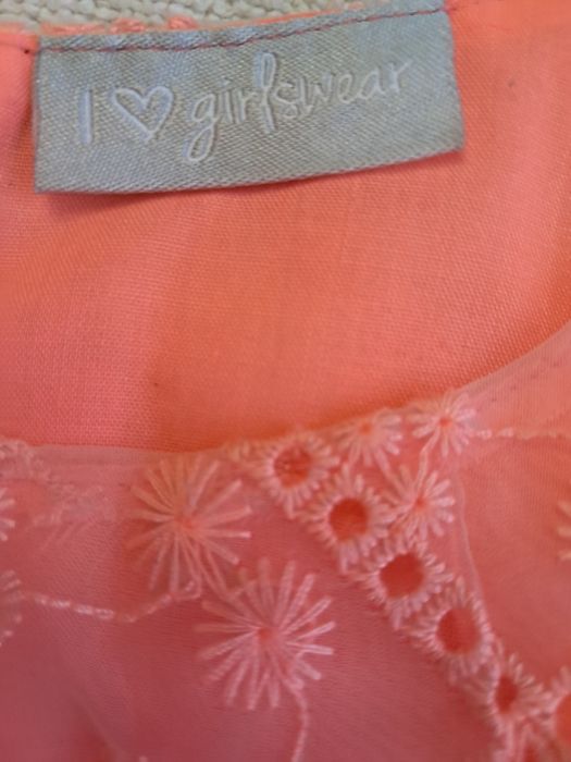 Гарненьке дитяче платтячко