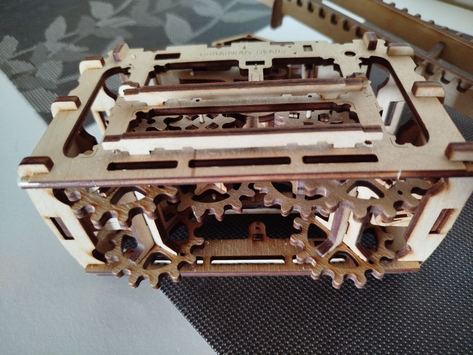 Деревянний 3D пазл "Трамвайчик"