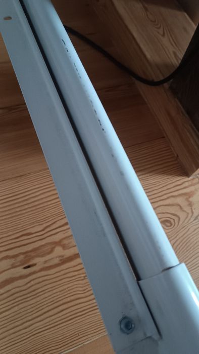 Metalowa rama do łóżka