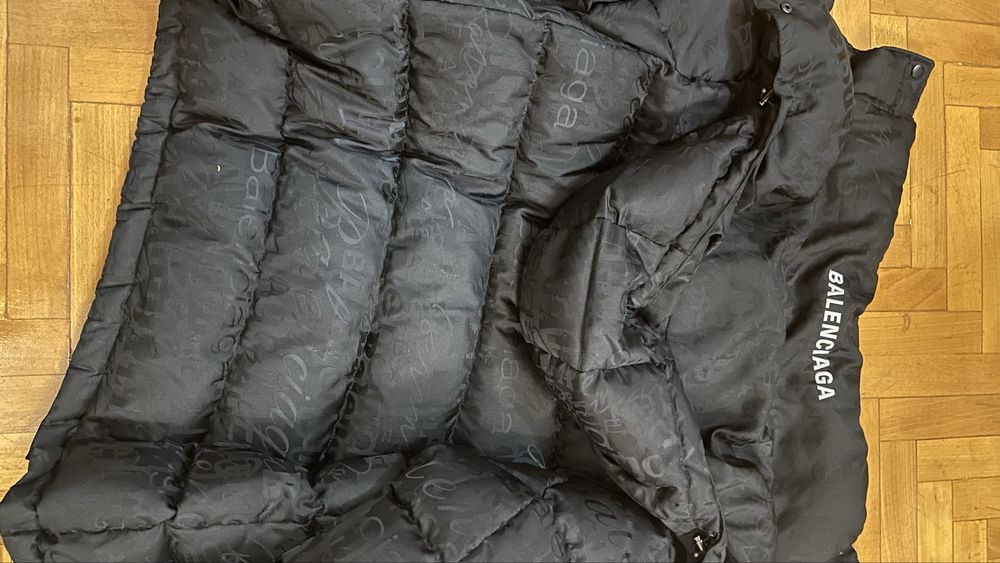 Куртка пуховик Balenciaga