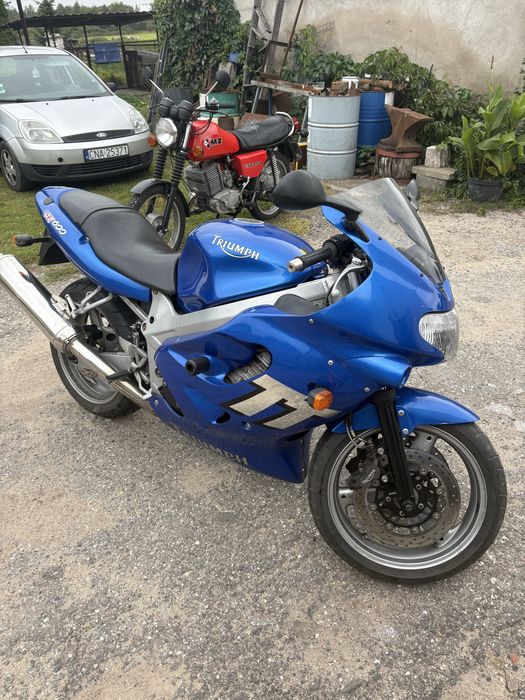 Motor Triumph TT600