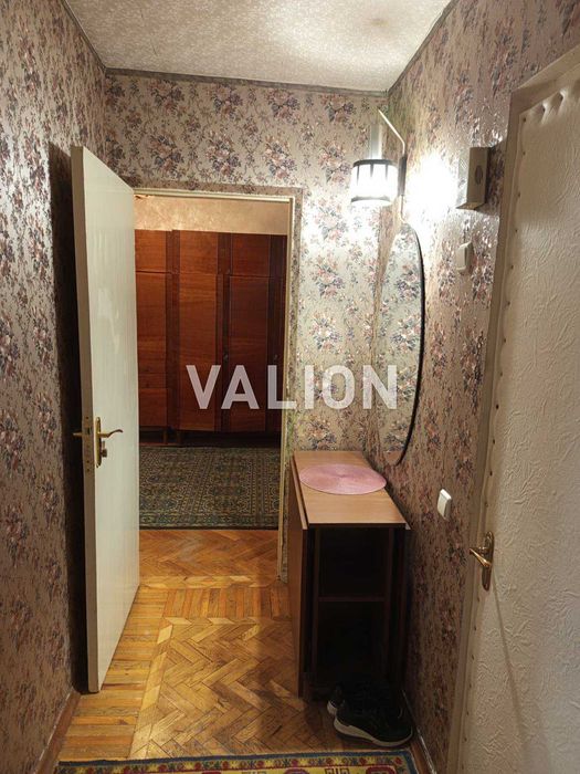 Продам 2-комн. квартиру, р-н Оболонь, пр. Оболонский 33а