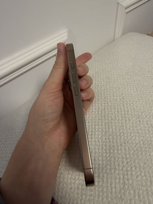 Смартфон Apple iPhone 16 Pro Desert Titanium