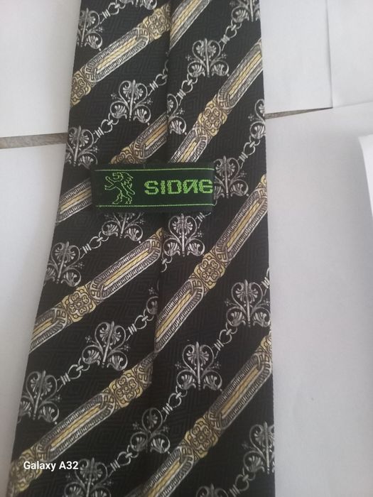 Продам новый мужской галстук.Цена 115 гривень.