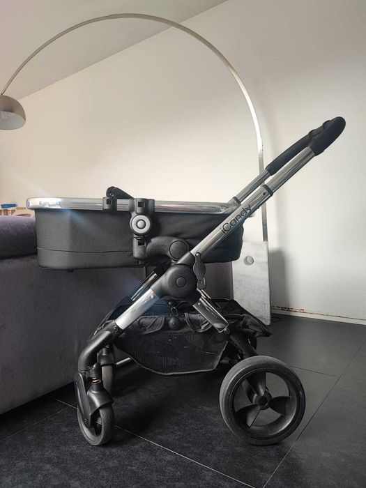 Carrinho de bebé + alcofa + ovo