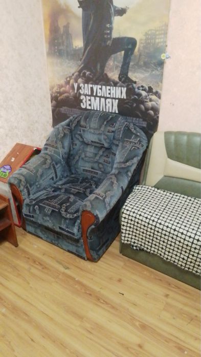 Здається кімната без хазяїв,метро Вирлиця