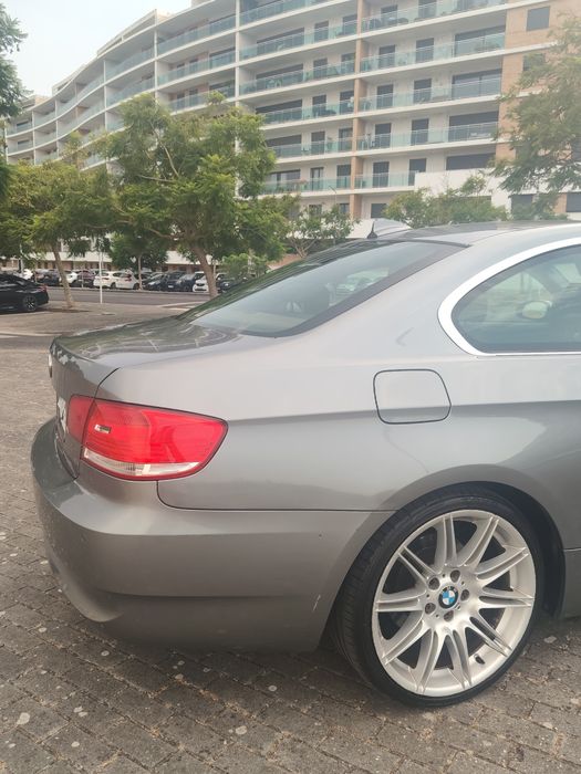 BMW 320i em óptimo estado geral