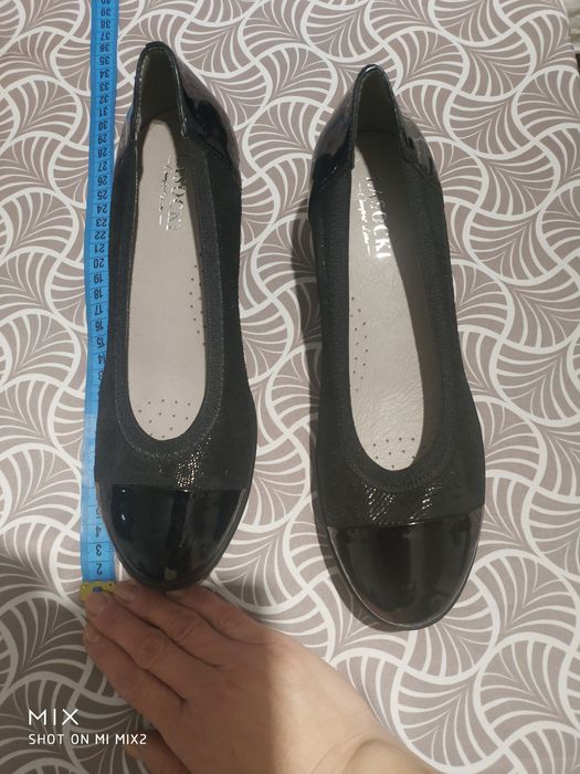 Czarne baleriny na koturnie 38. Lasocki.