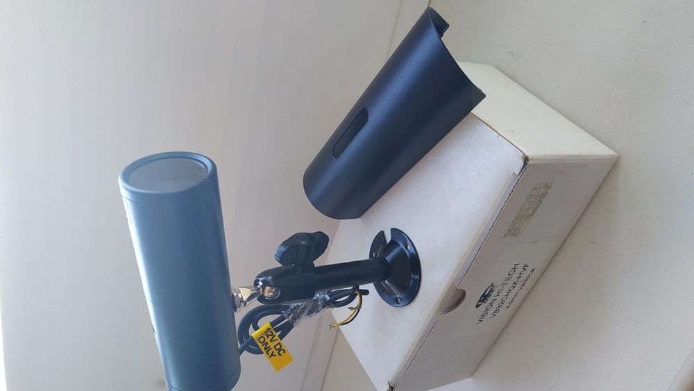 Видеокамера цветная Vision Hi-Tech