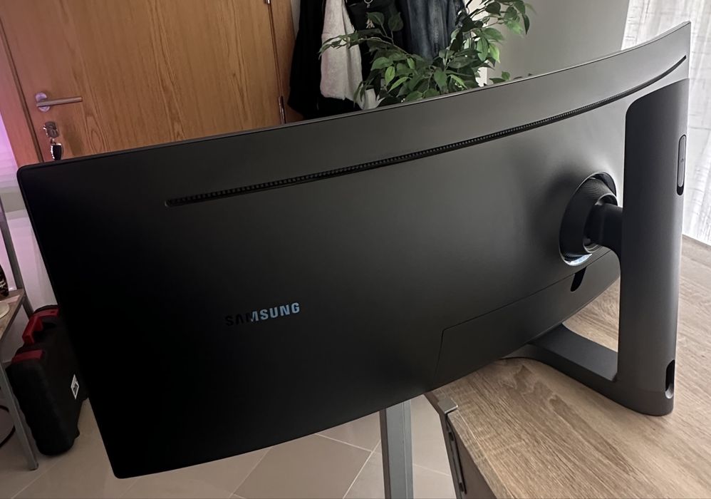 Monitor Gaming Curvo SAMSUNG