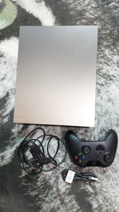 Xbox one x 4k gold rush edition
