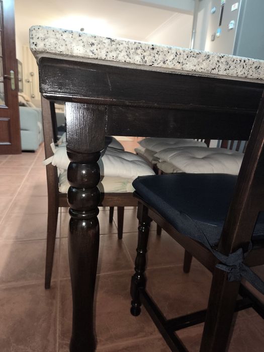 Mesa madeira maciça com pedra mármore