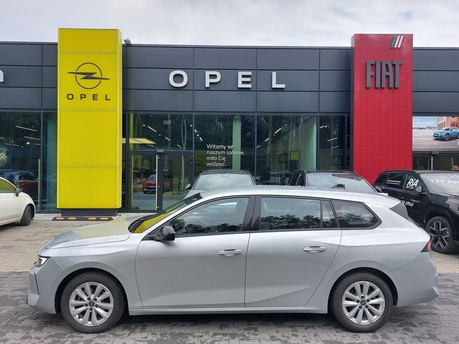 Opel Astra  Opel Astra V 1.2 T Edition S&S  110 km super stan