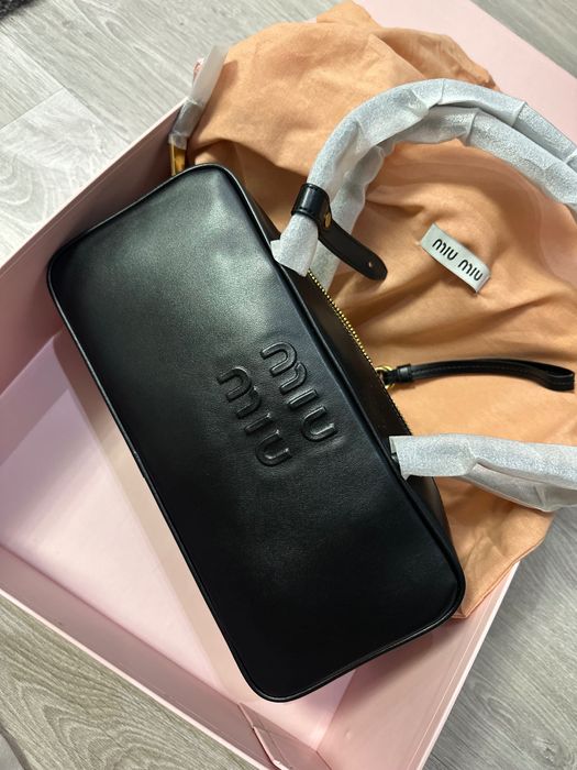 Сумка шкіряна miu miu