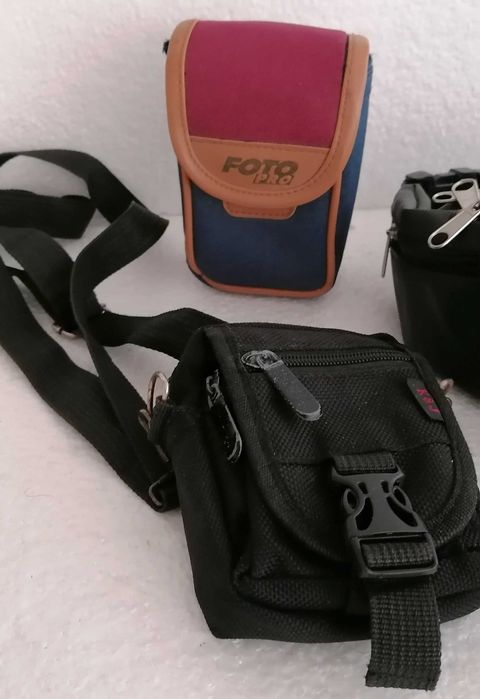 Bolsas e bolsinhas, lote 22, tudo por 5€