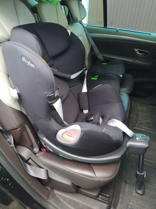 Fotelik Cybex SIRONA Q i-Size Platinum ISOFIX 360° 0-4 lat / 0-18 Kg