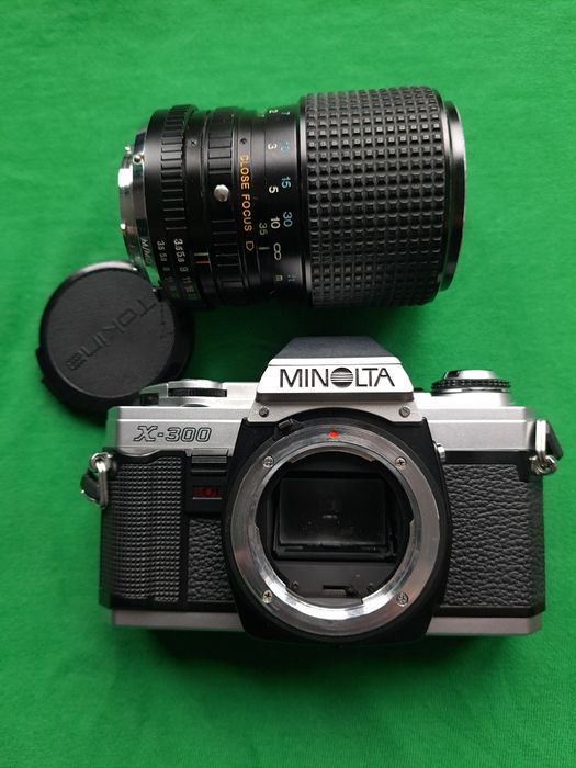 Aparat Minolta X300+Tokina 35-105.Jak nowy!
