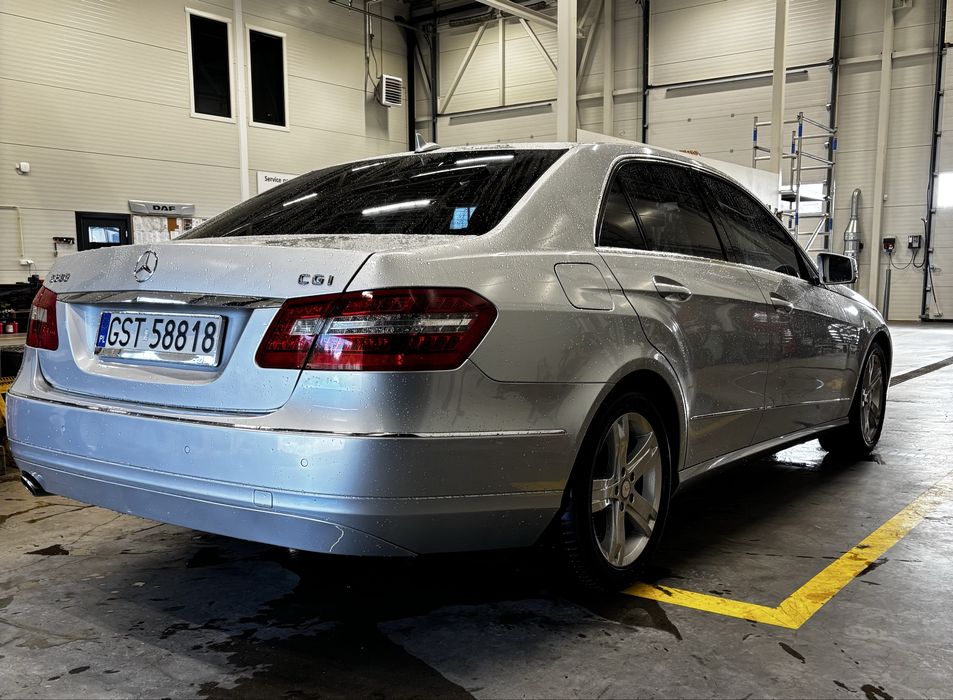 Mercedes w 212 Avangarde
