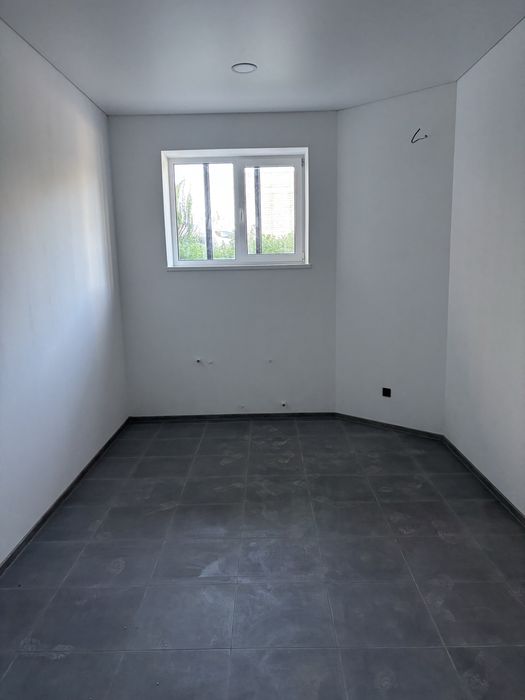 Аренда цокольного нежитлове приміщення 145 кв.м.  в 9ти поверхн.  домі