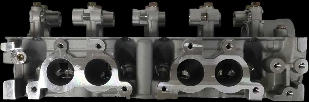 Головка блоку циліндрів (ГБЦ) Mitsubishi Lancer 4G64 Hyundai Grace 2.4 G4CS CAM MD099389