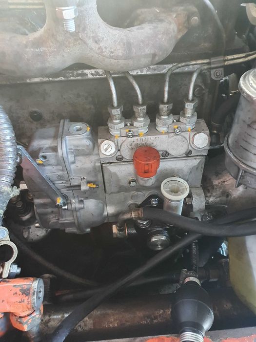 Pompa wtryskowa / paliwowa do silnika Mercedes OM636