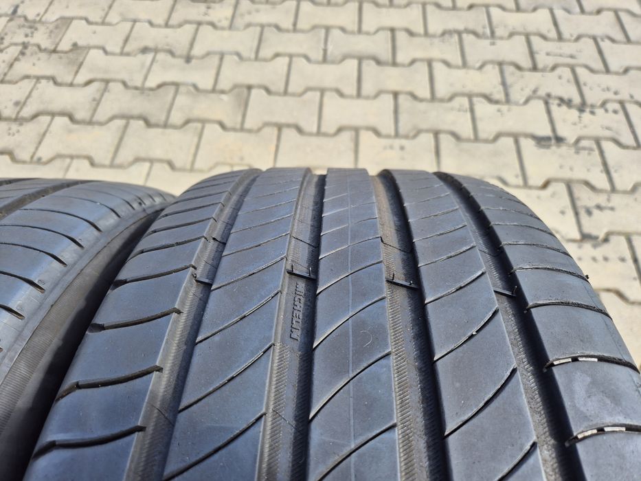 Opony Michelin 255 40 R19