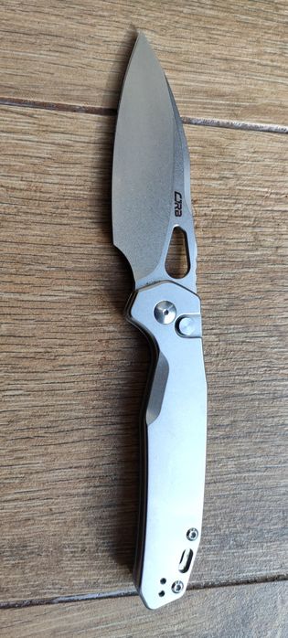 Nóż  CJRB  Frack Button lock