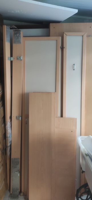 Mobiliário Quarto/studio completo (cama, secretária, guarda-roupa)