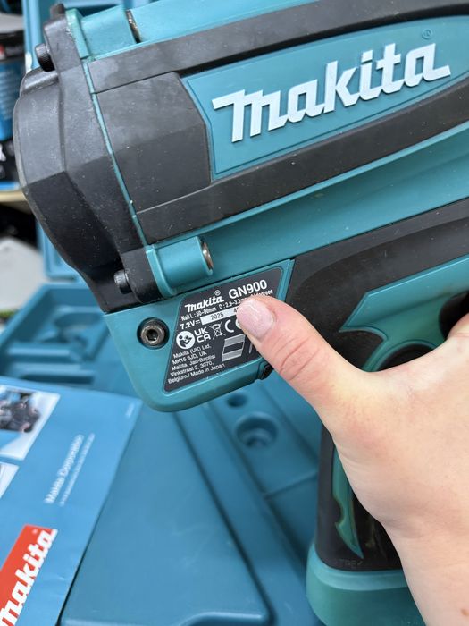 Gwozdziarka GN900 Makita bardzo dobry stan sprawna