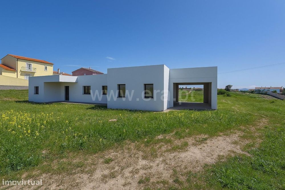 T3 Detached House with Unobstructed View over the Countryside, Mafra