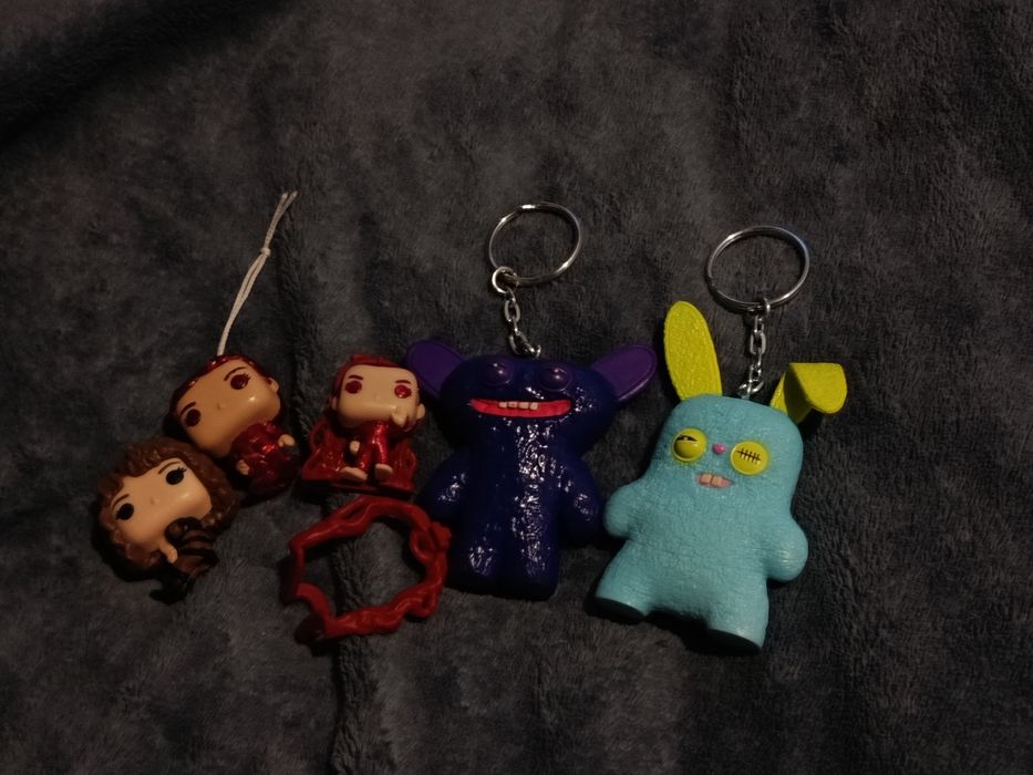Фігурки з kinder joy stranger things, фагглери