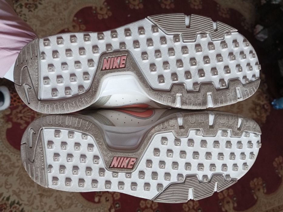 Buty NIKE rozmiar 42
