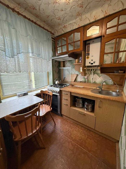 Продам 2 комнатную квартиру Сухой фонтан