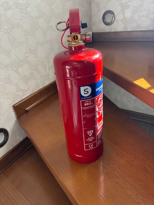 Вогнегасник автомобільний  2кг
