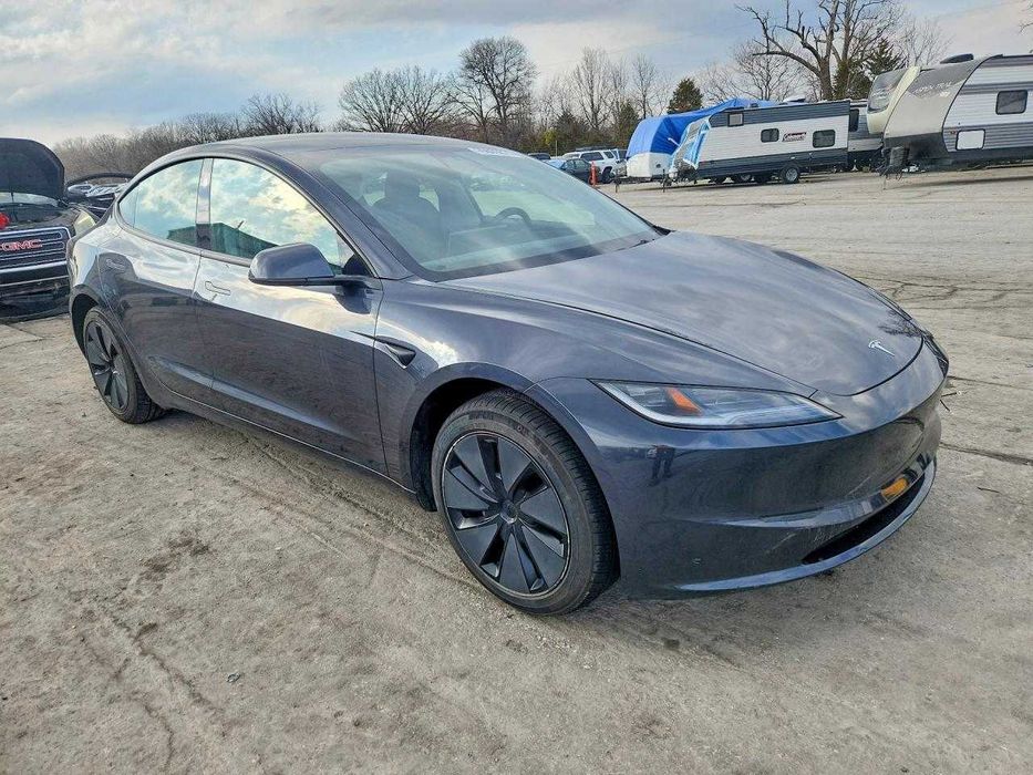 Tesla Model 3 2025