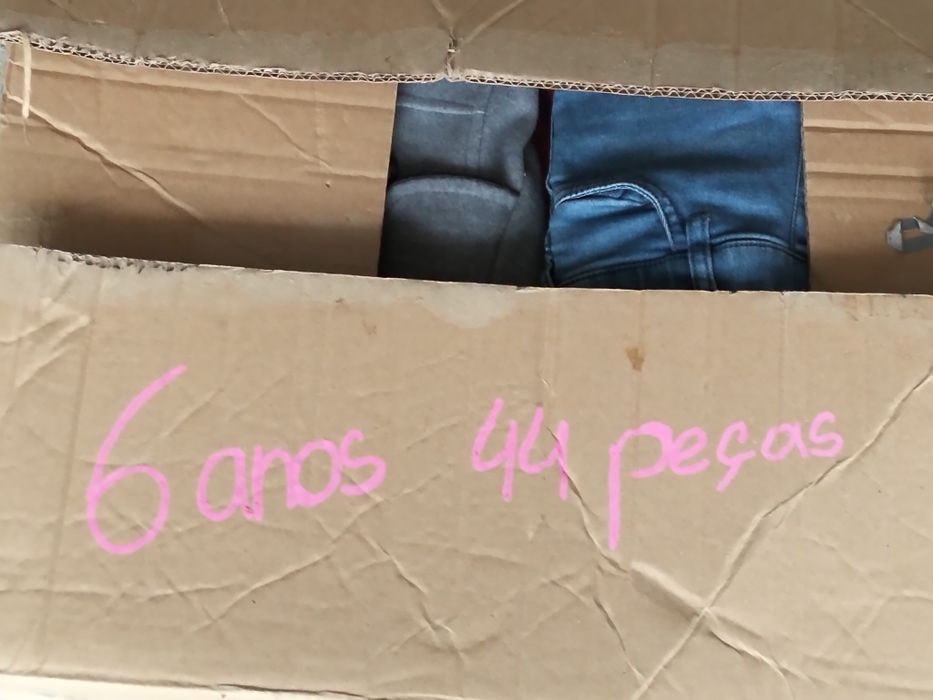 Roupa meninas 6 anos menina em bom estado